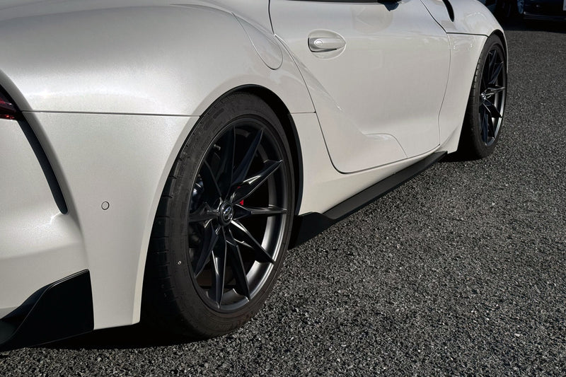 TOYOTA GR A91-Supra RZ 2024年式 1.2万km/INTRAX車高調付き