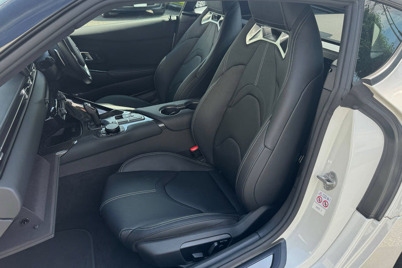 TOYOTA GR A91-Supra RZ 2024年式 1.2万km/INTRAX車高調付き